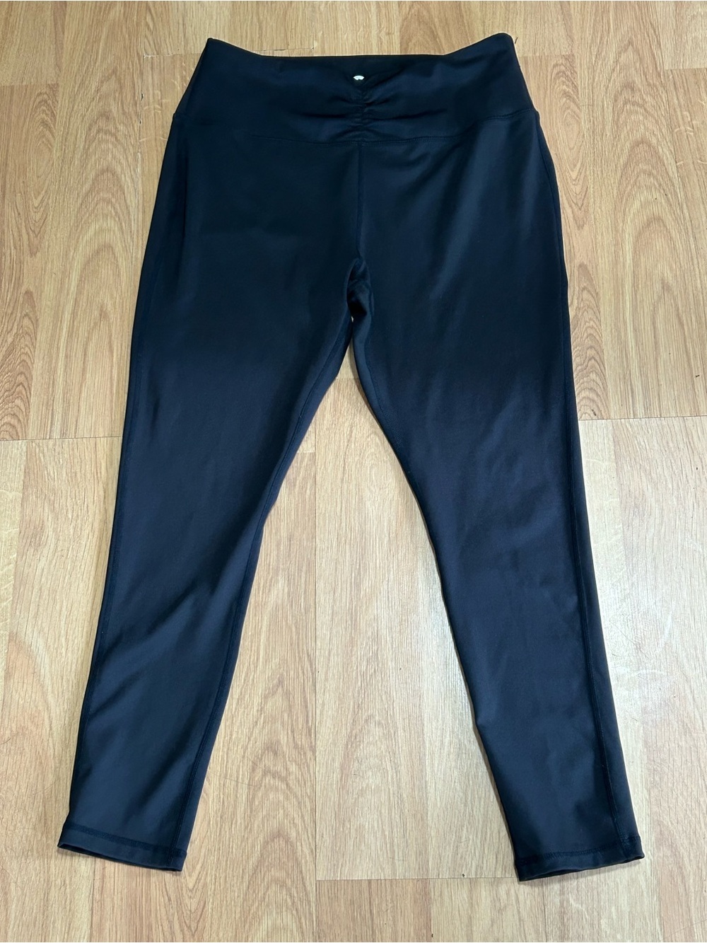 R. Sofia Black Leggings with Small Silver Logo and Cinched Waist Size XL EUC